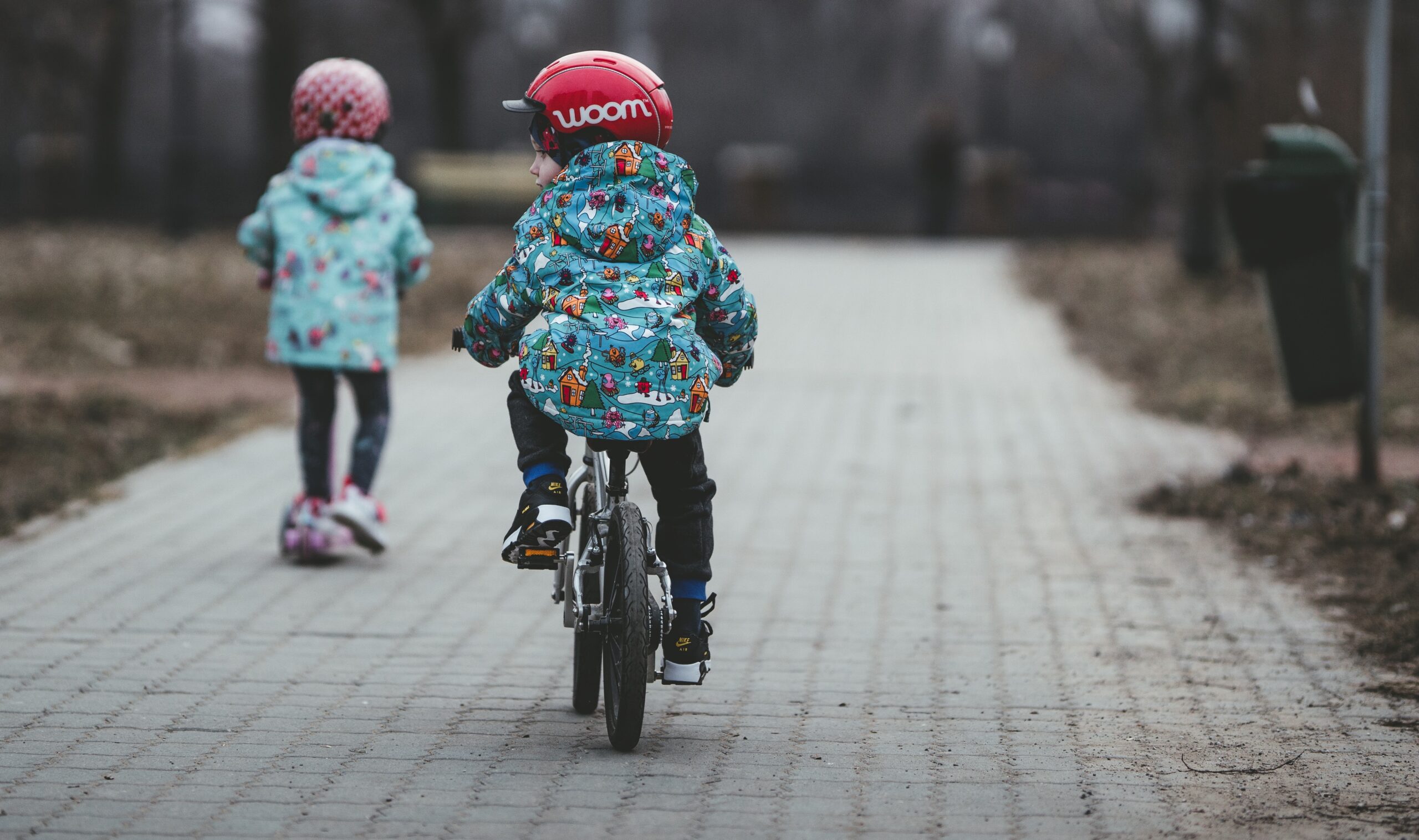 Børn der cykler - Kiddiezonen